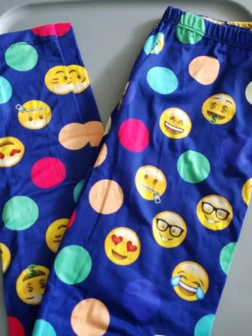 NWT onesize emoji leggings